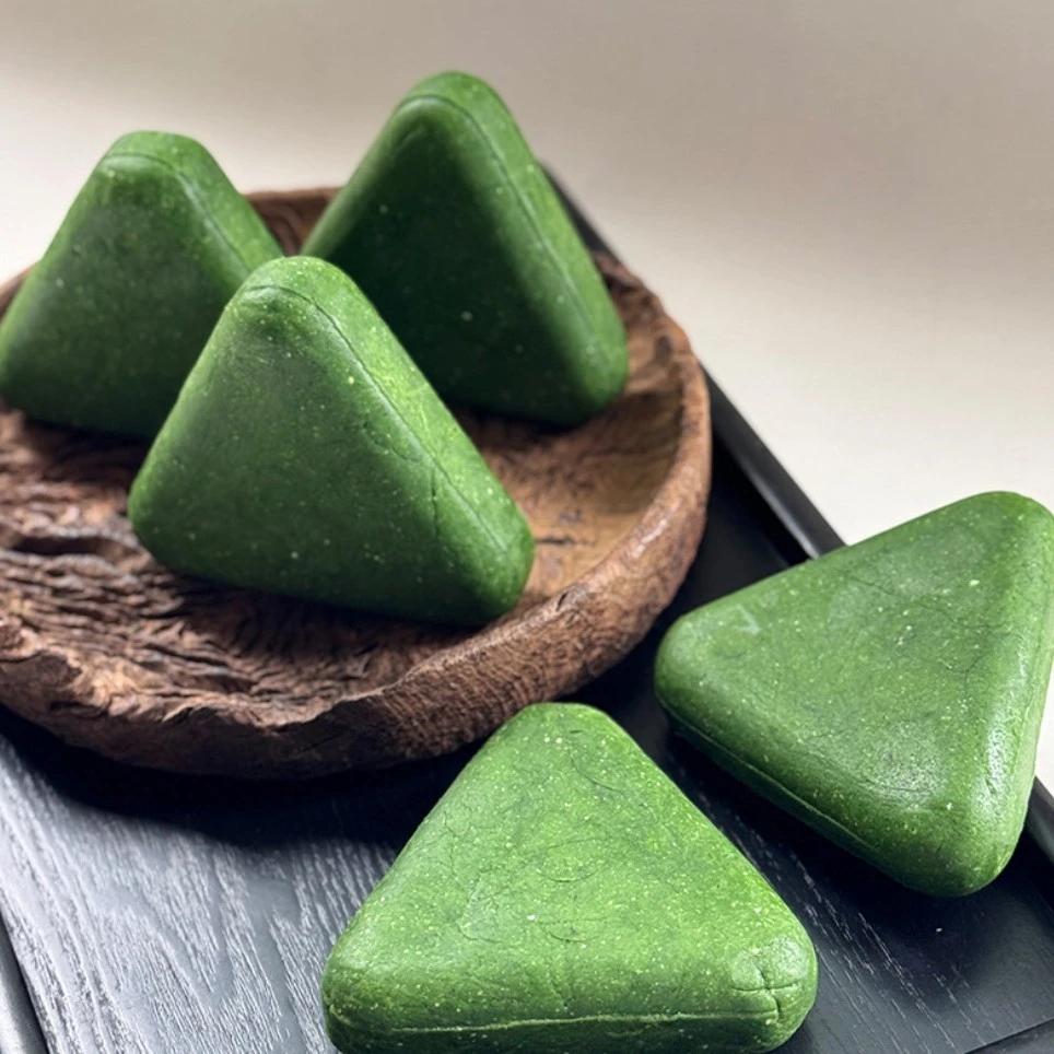 Usma Botanical Shampoo Bar